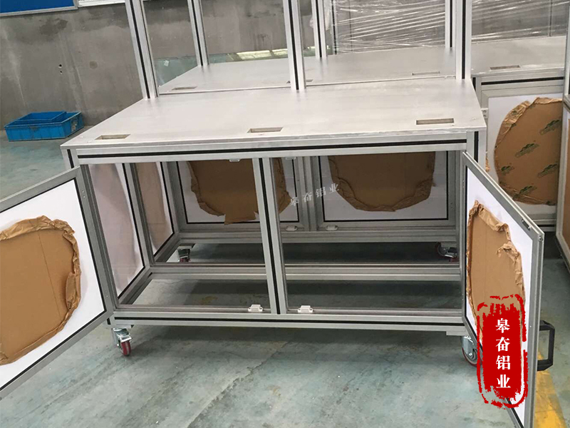 鋁型材工作台（tái）